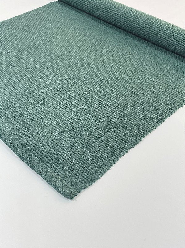 Tapetinho de linha liso musgo 50 x 80
