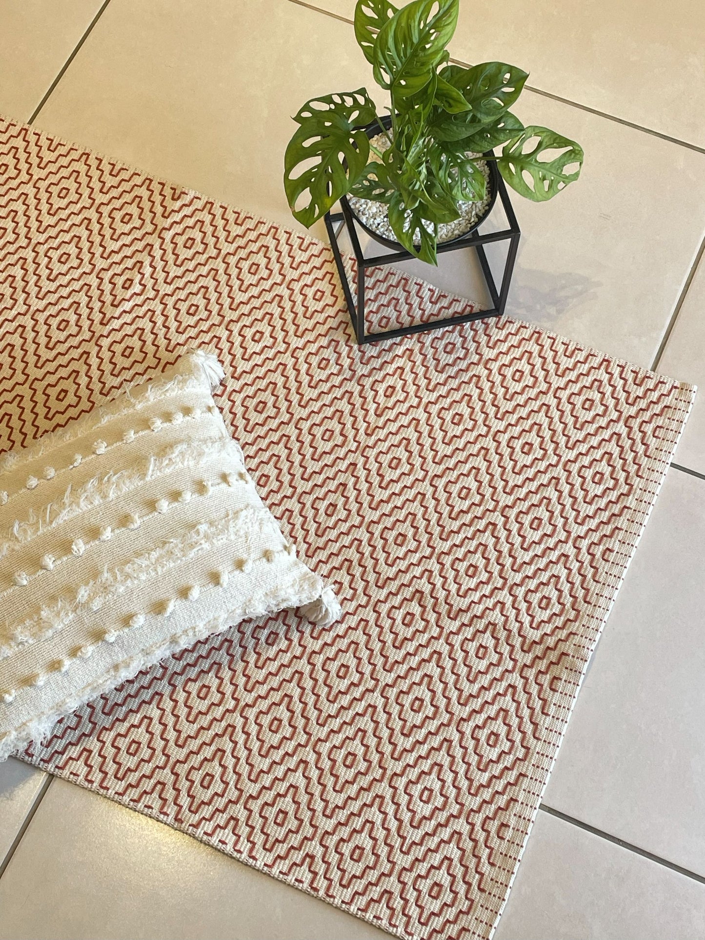 TAPETE MEDIO BORDADO TERRACOTA