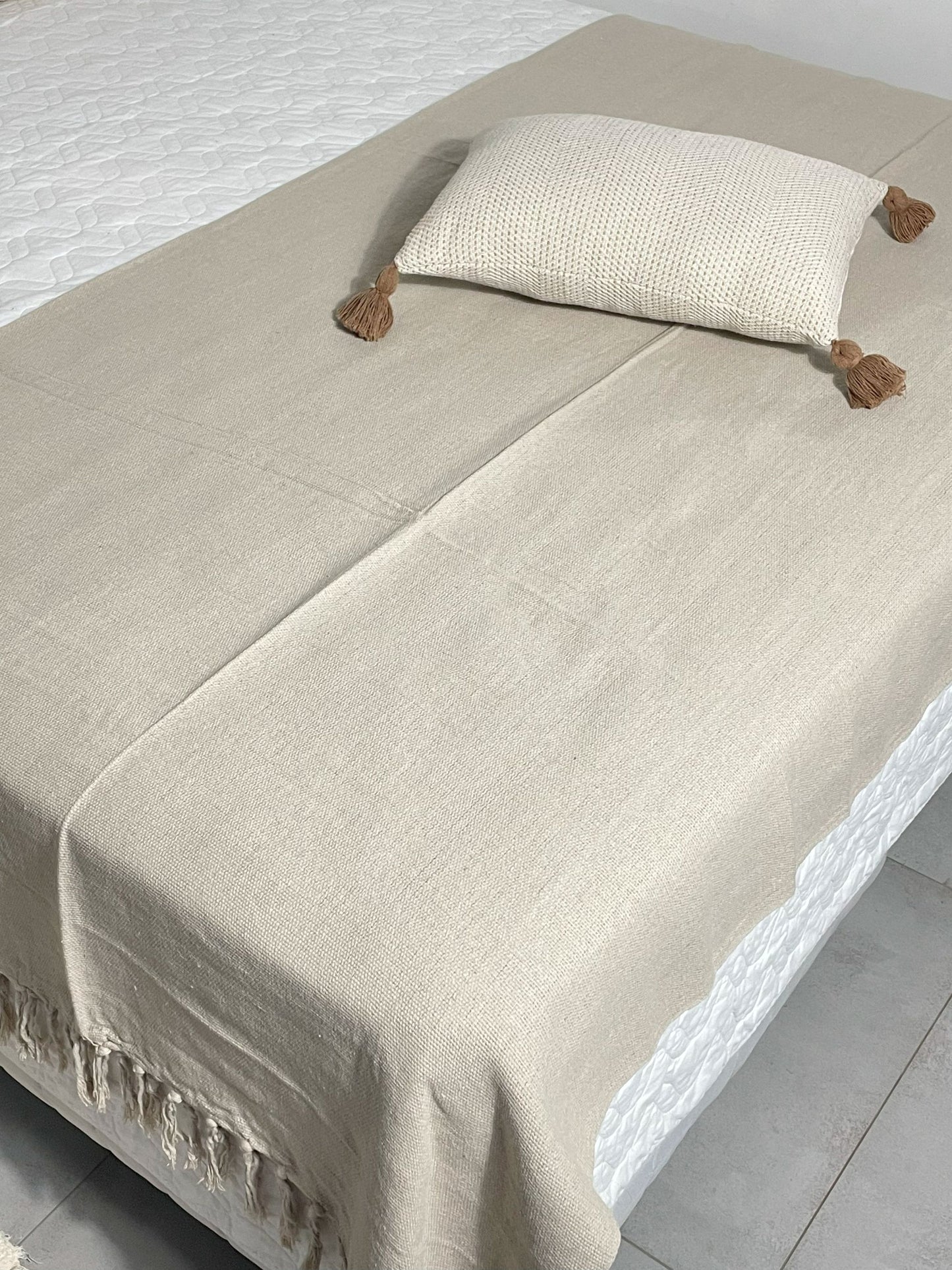 COLCHA BASIC QUEEN BEGE