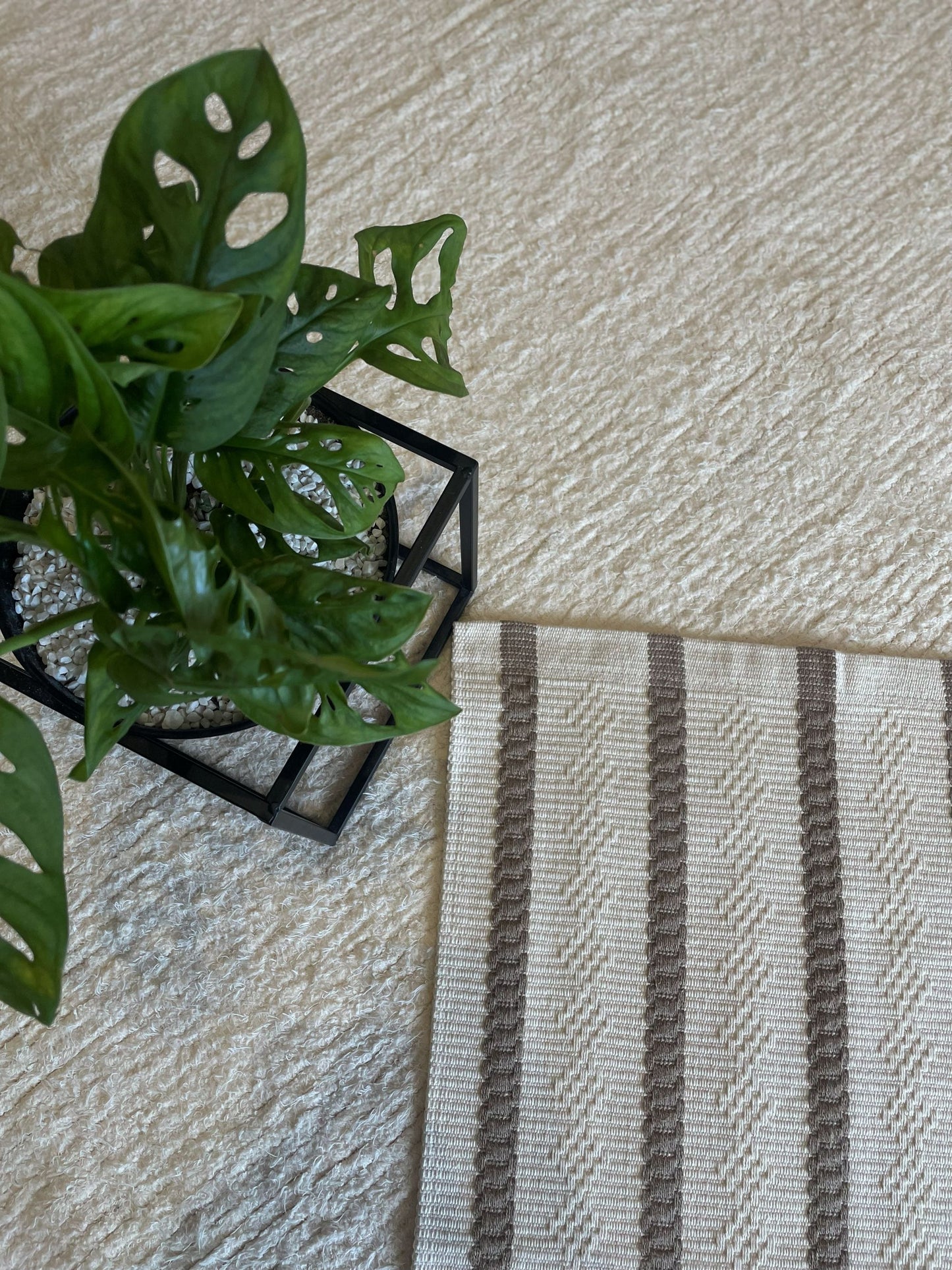 TAPETINHO SIMPLY BEGE