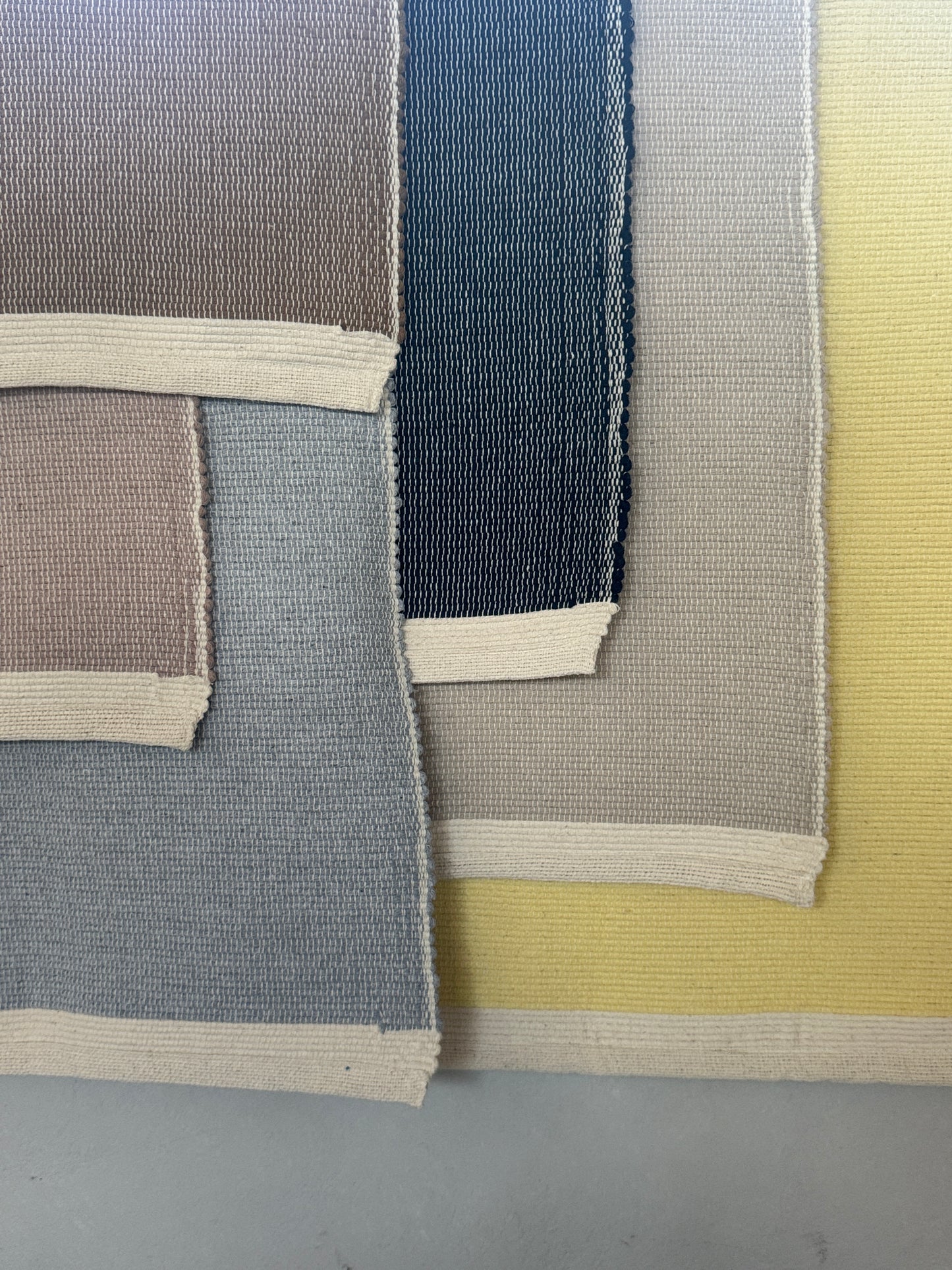 TAPETE MEDIO PLURAL ESSÊNCIA 80x170cm