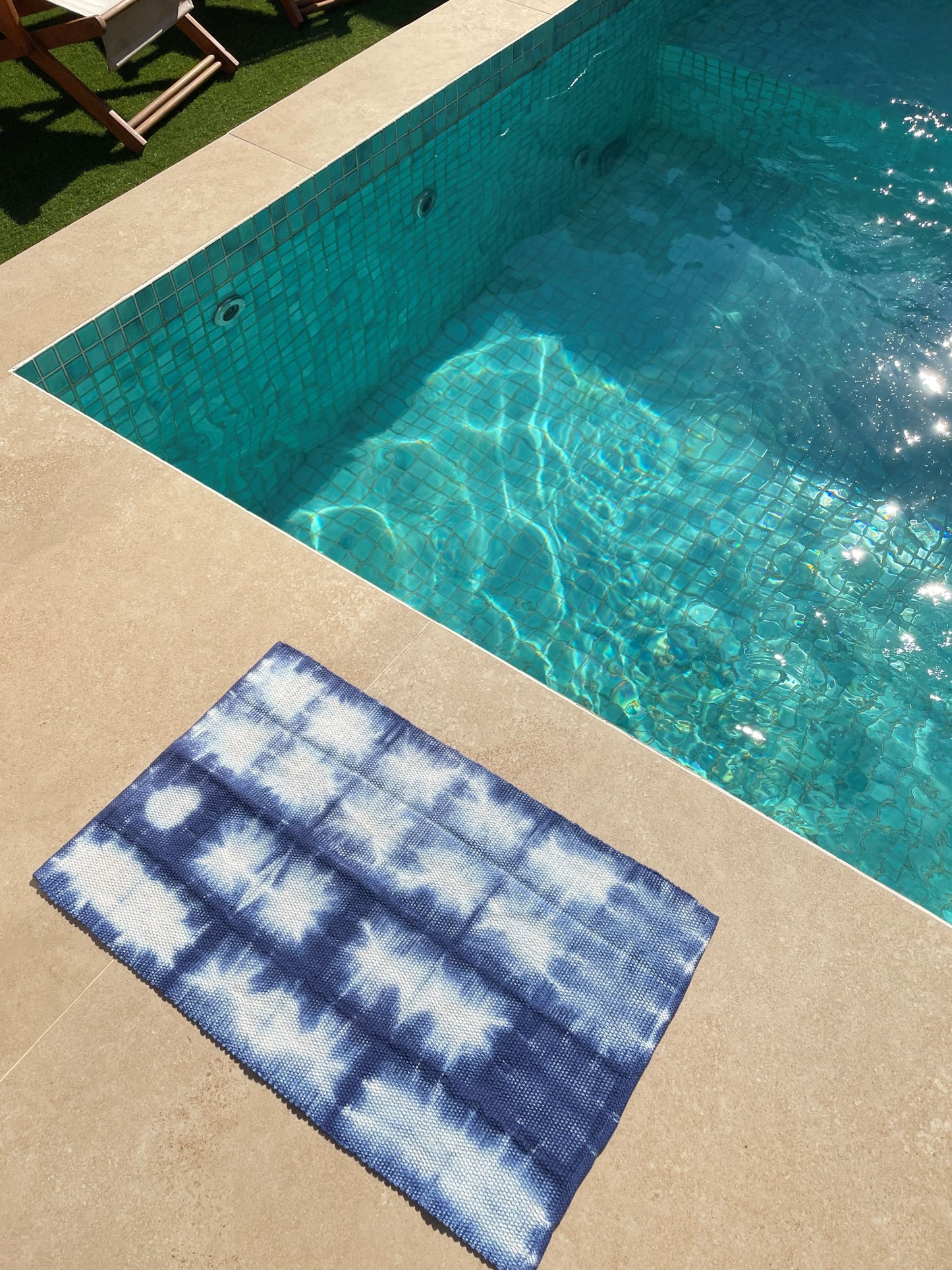 TAPETINHO SHIBORI INDIGO SQUARE