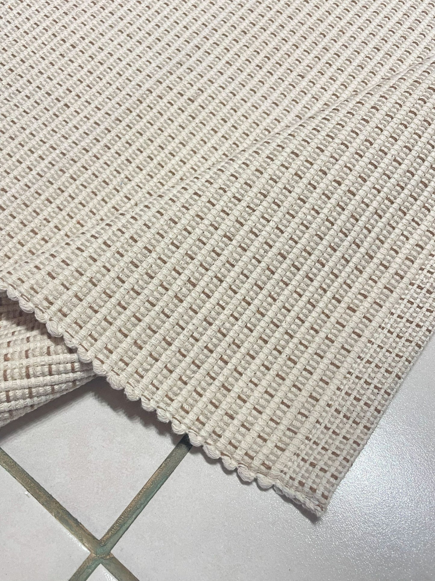 TAPETINHO CRU COM TRAMA BEGE 50x80cm