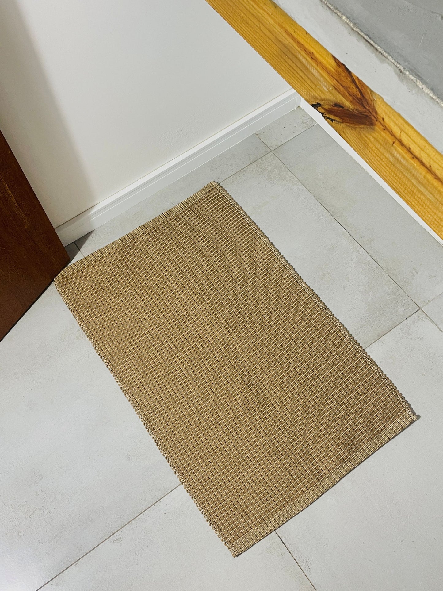 TAPETINHO TRAMA MESCLADA CARAMELO 50x80cm