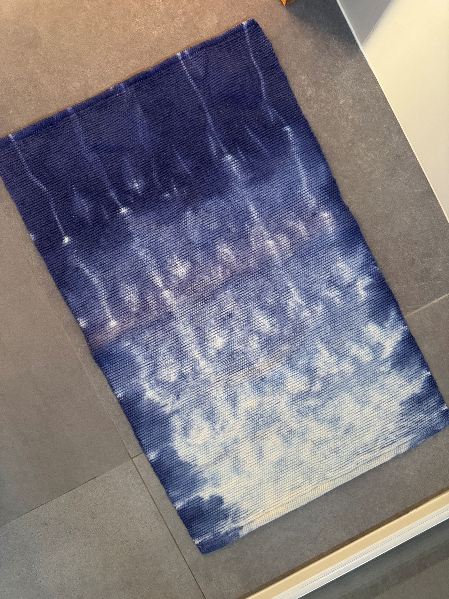 TAPETINHO SHIBORI INDIGO PLISSÉ