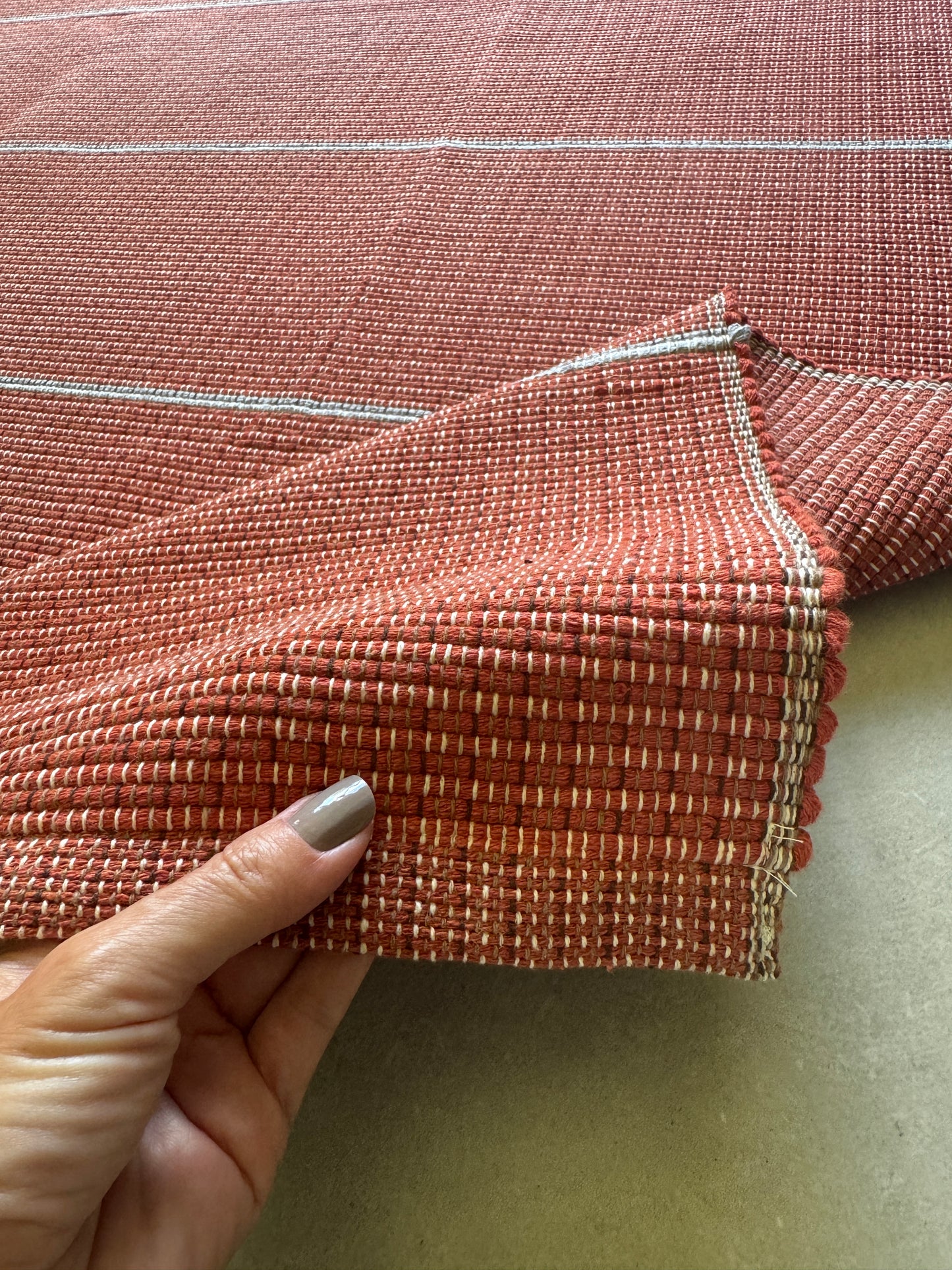 TAPETE CLÁSSICO NÓSTALGIA PISO DE VÓ