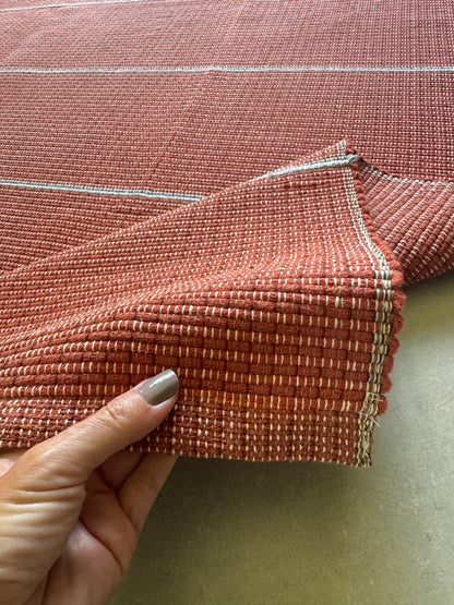 TAPETE CLÁSSICO NÓSTALGIA PISO DE VÓ