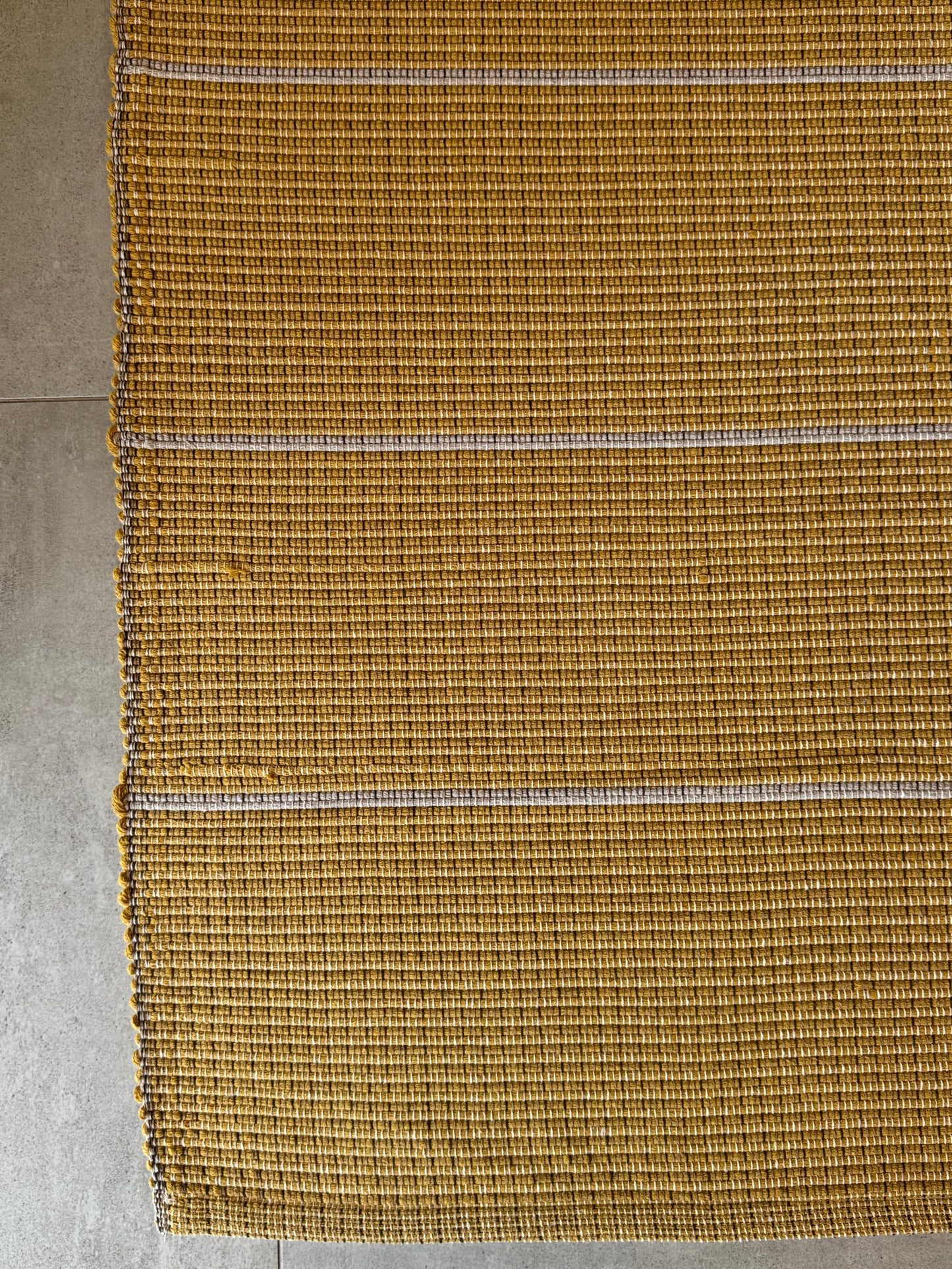 TAPETE QUADRADO MAXI BOHO GARDEN TRIGO