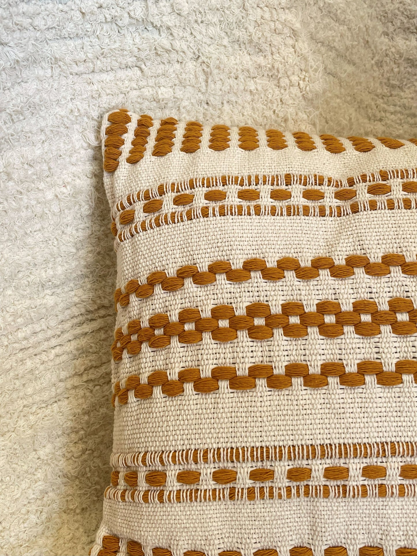 ALMOFADA COTTAGE MOSTARDA