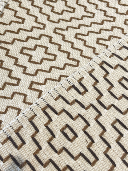 PASSADEIRA BORDADA MARROM