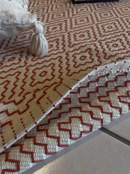 TAPETE MEDIO BORDADO TERRACOTA