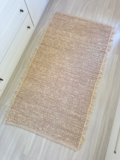 TAPETE BEIRA CAMA FELPUDO DUPLA FACE BEGE 80x150cm