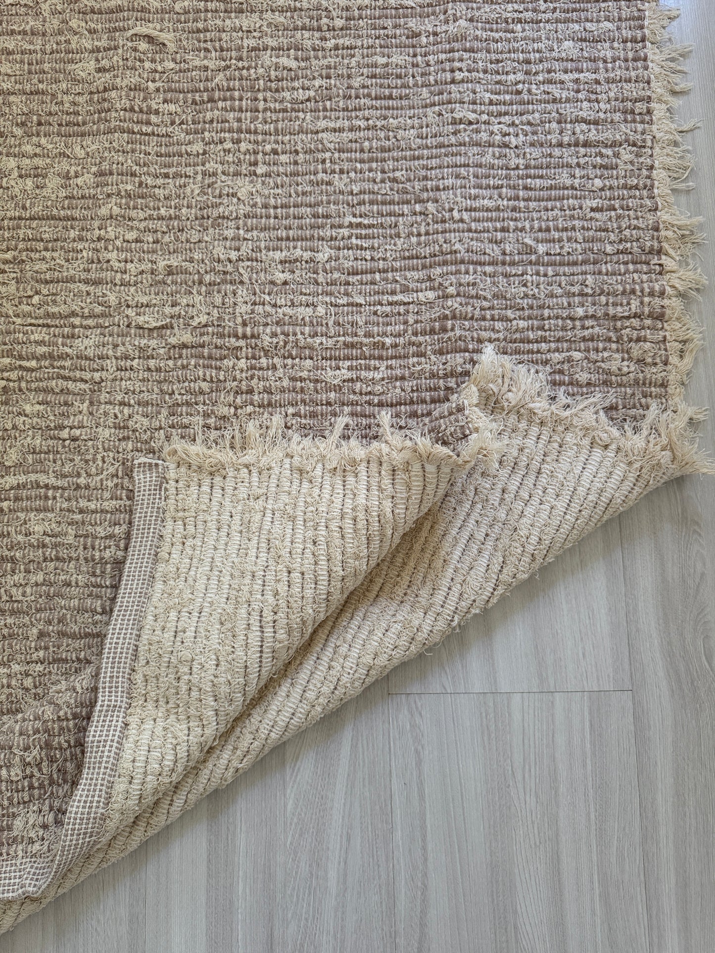 TAPETE BEIRA CAMA FELPUDO DUPLA FACE BEGE 80x150cm