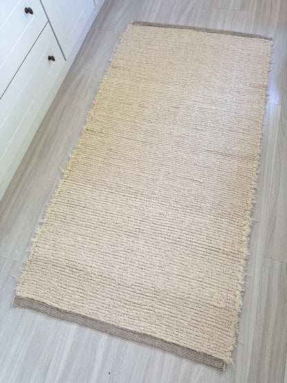 TAPETE BEIRA CAMA FELPUDO DUPLA FACE CARAMELO 80x150cm