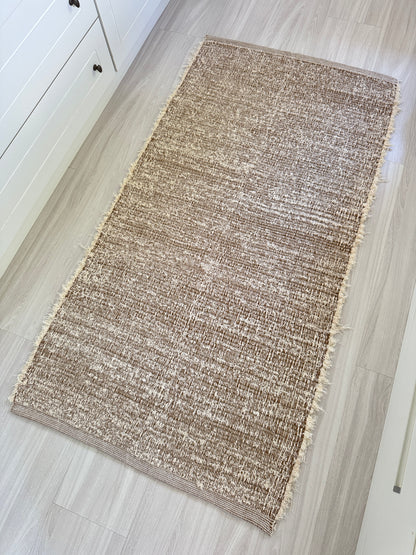 TAPETE BEIRA CAMA FELPUDO DUPLA FACE CARAMELO 80x150cm