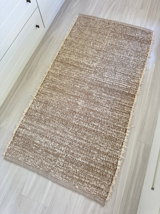 TAPETE BEIRA CAMA FELPUDO DUPLA FACE CARAMELO 80x150cm