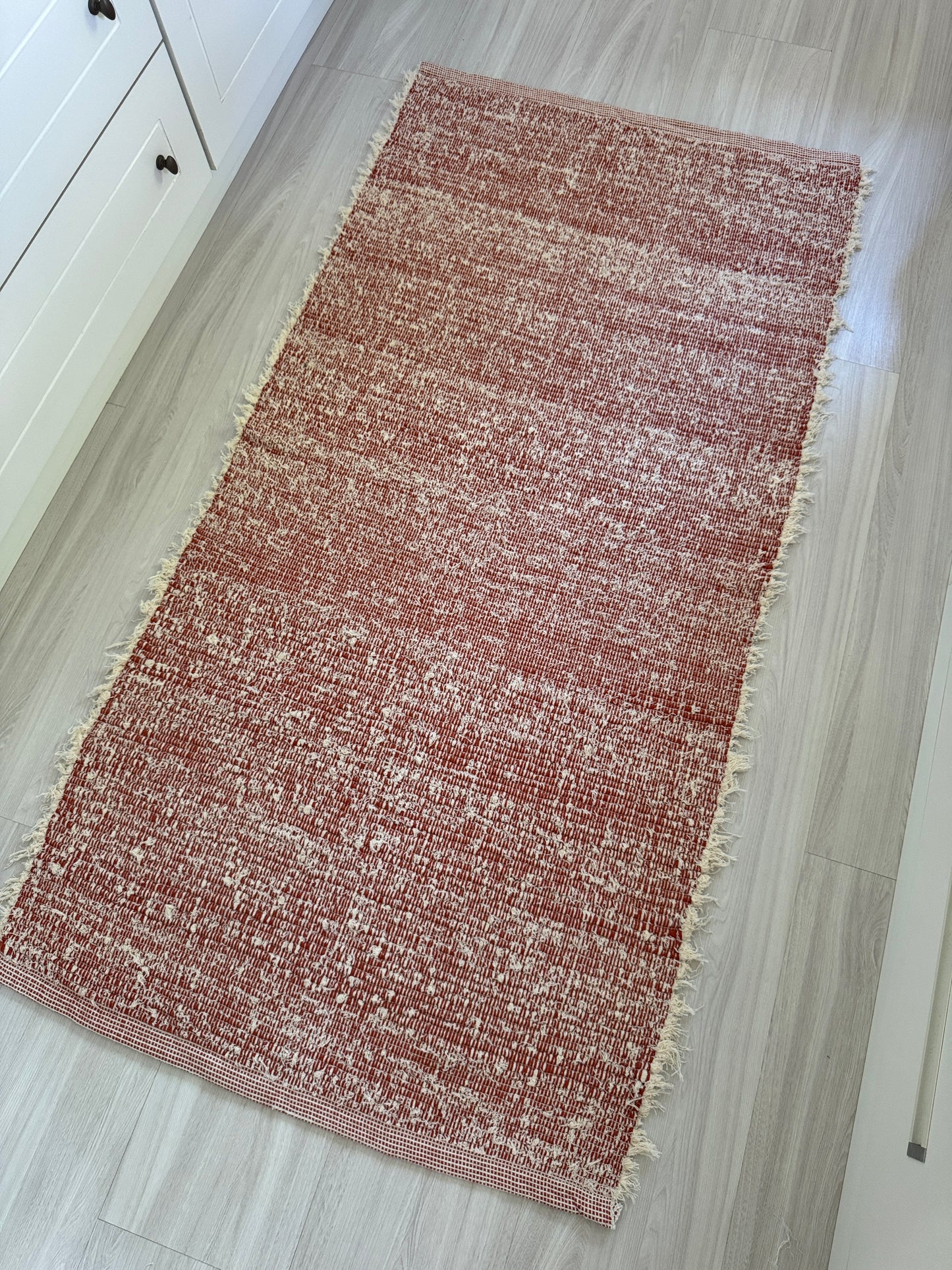 TAPETE BEIRA CAMA FELPUDO DUPLA FACE TERRACOTA 80x150cm