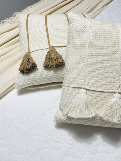 CAPA PARA ALMOFADA APLIQUES TASSEL