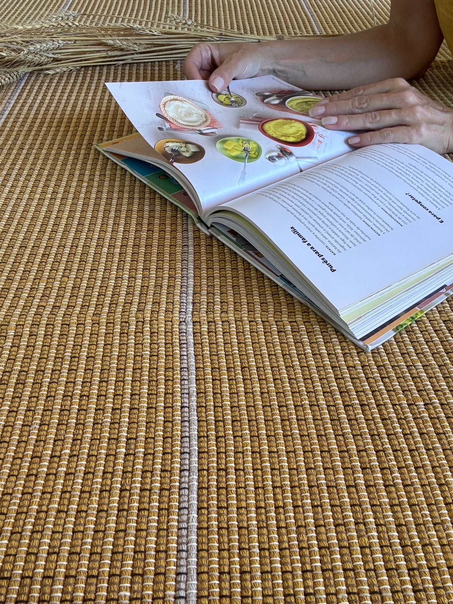 TAPETE QUADRADO MAXI BOHO GARDEN TRIGO