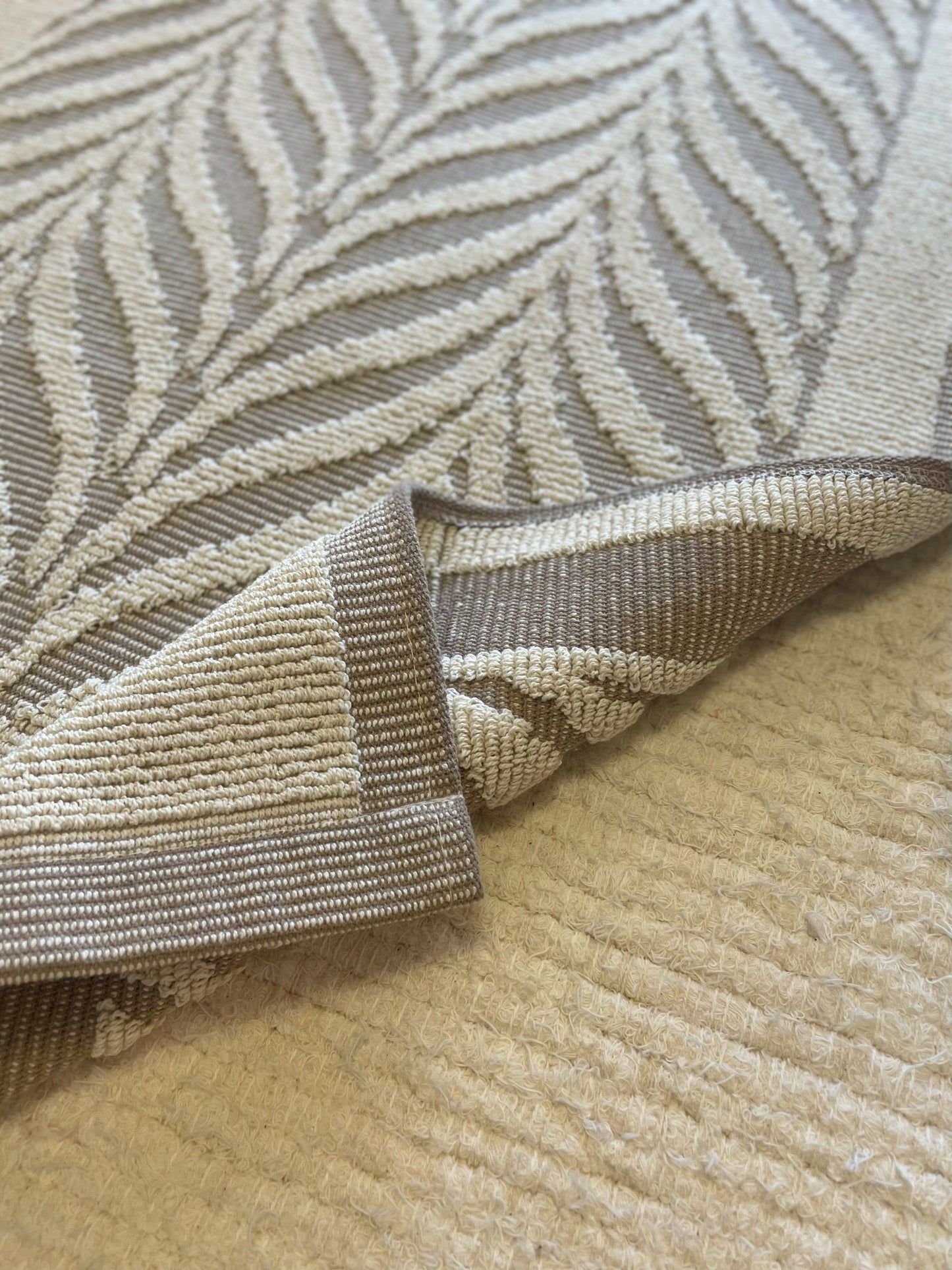 PASSADEIRA FOLHA BEGE