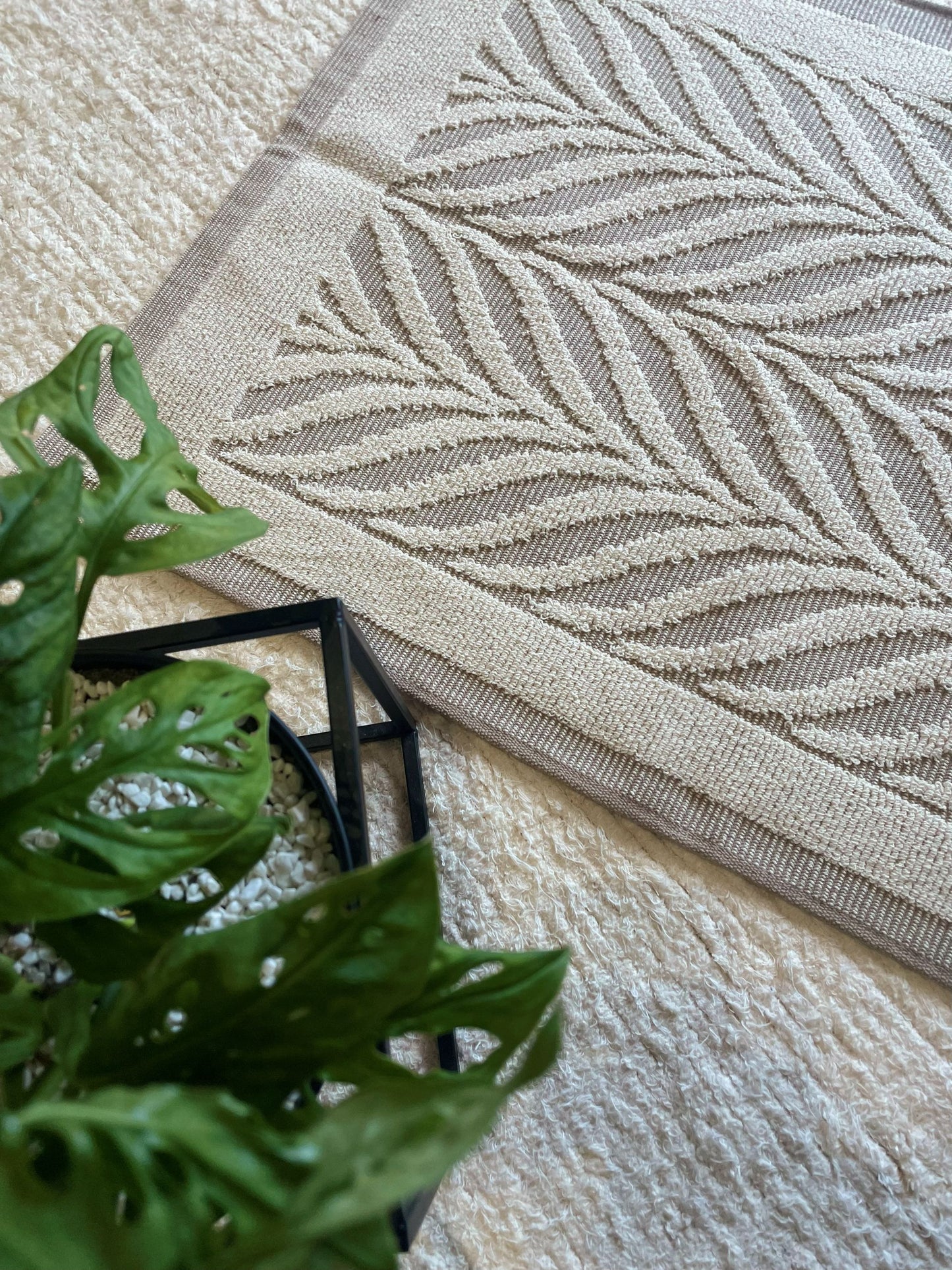 TAPETINHO FOLHA BEGE