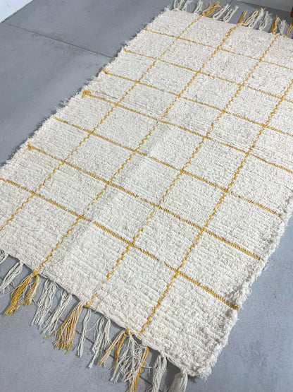 TAPETINHO FELPUDO GRID MOSTARDA 50x80cm