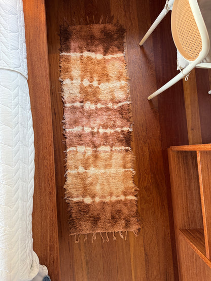 PASSADEIRA FELPUDA TIE-DYE CANELA