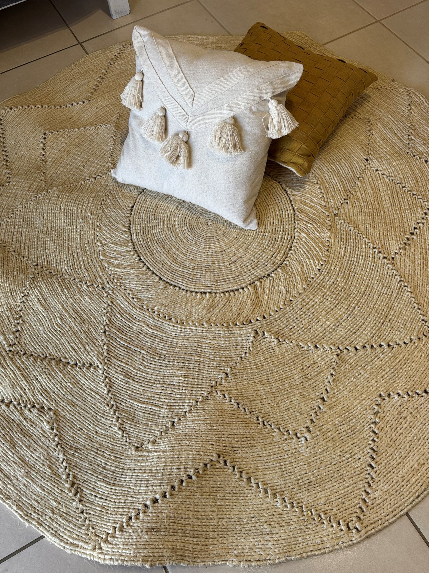 TAPETE REDONDO SISAL TRABALHADO 1,50m