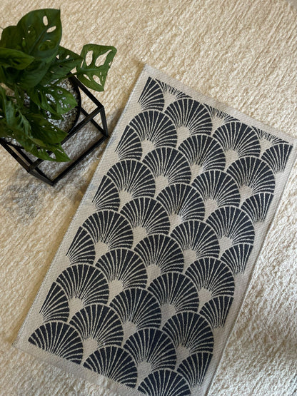 TAPETINHO MARÉ CINZA