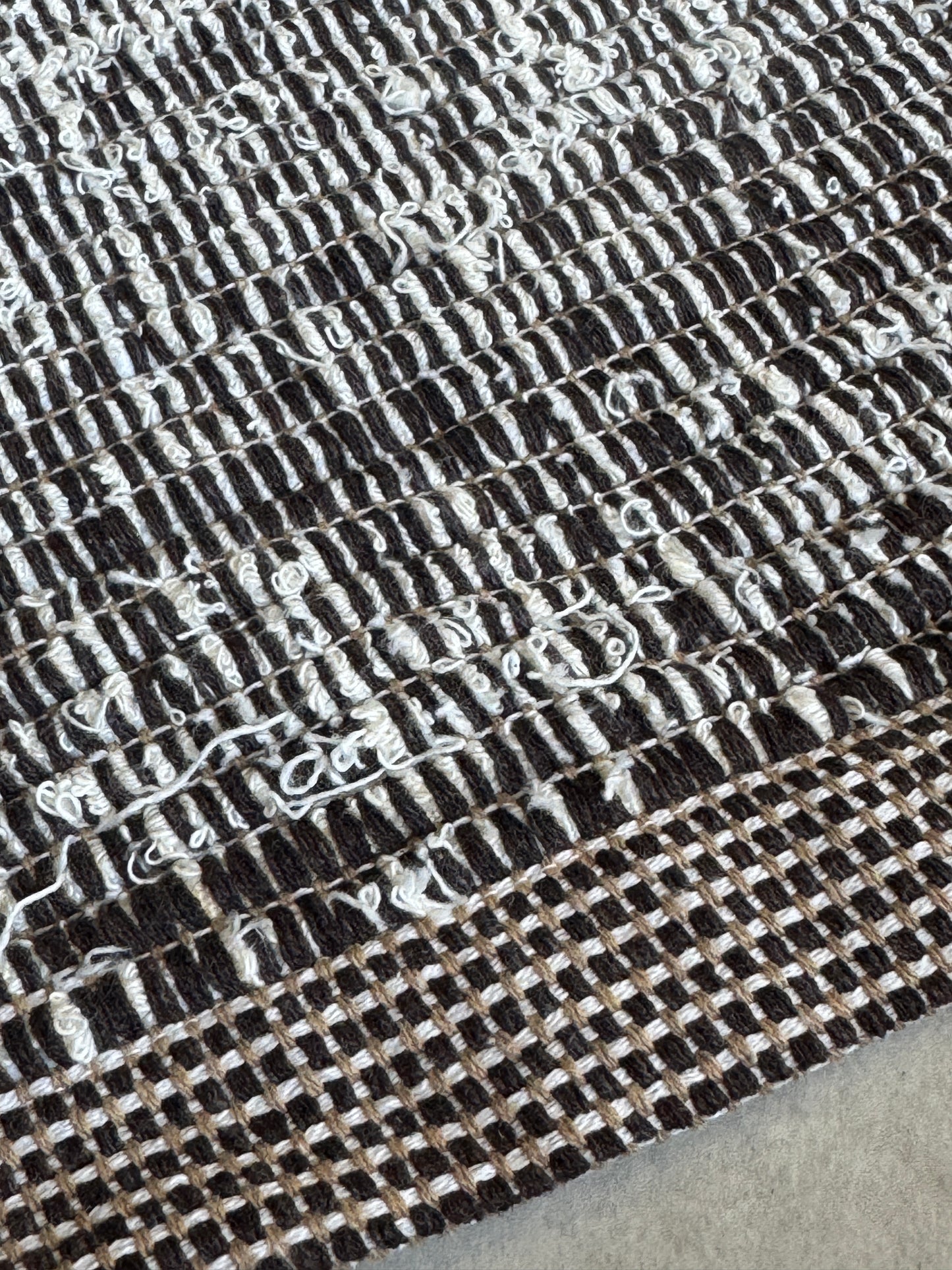 TAPETE CLÁSSICO FELPUDO DUPLA FACE MARROM 150x200cm