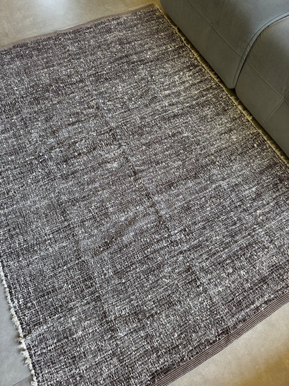 TAPETE CLÁSSICO FELPUDO DUPLA FACE MARROM 150x200cm