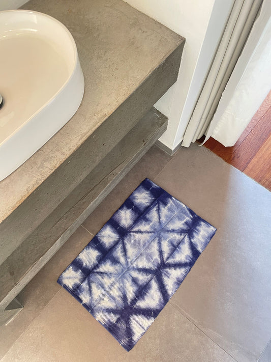 TAPETINHO SHIBORI INDIGO TRIS