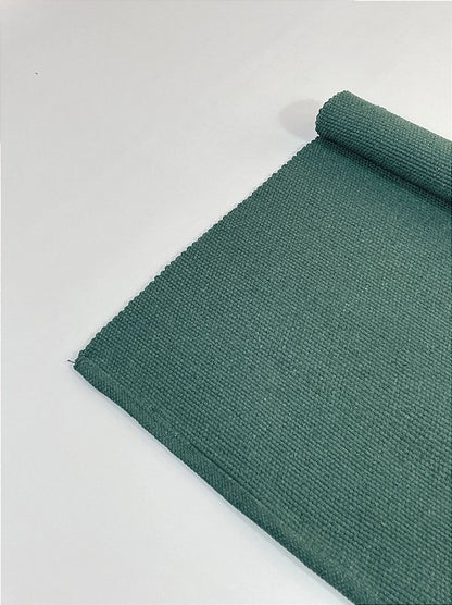 Tapetinho de linha liso musgo 50 x 80